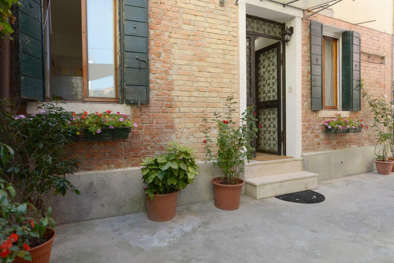 Secret Garden Venice Exterior photo